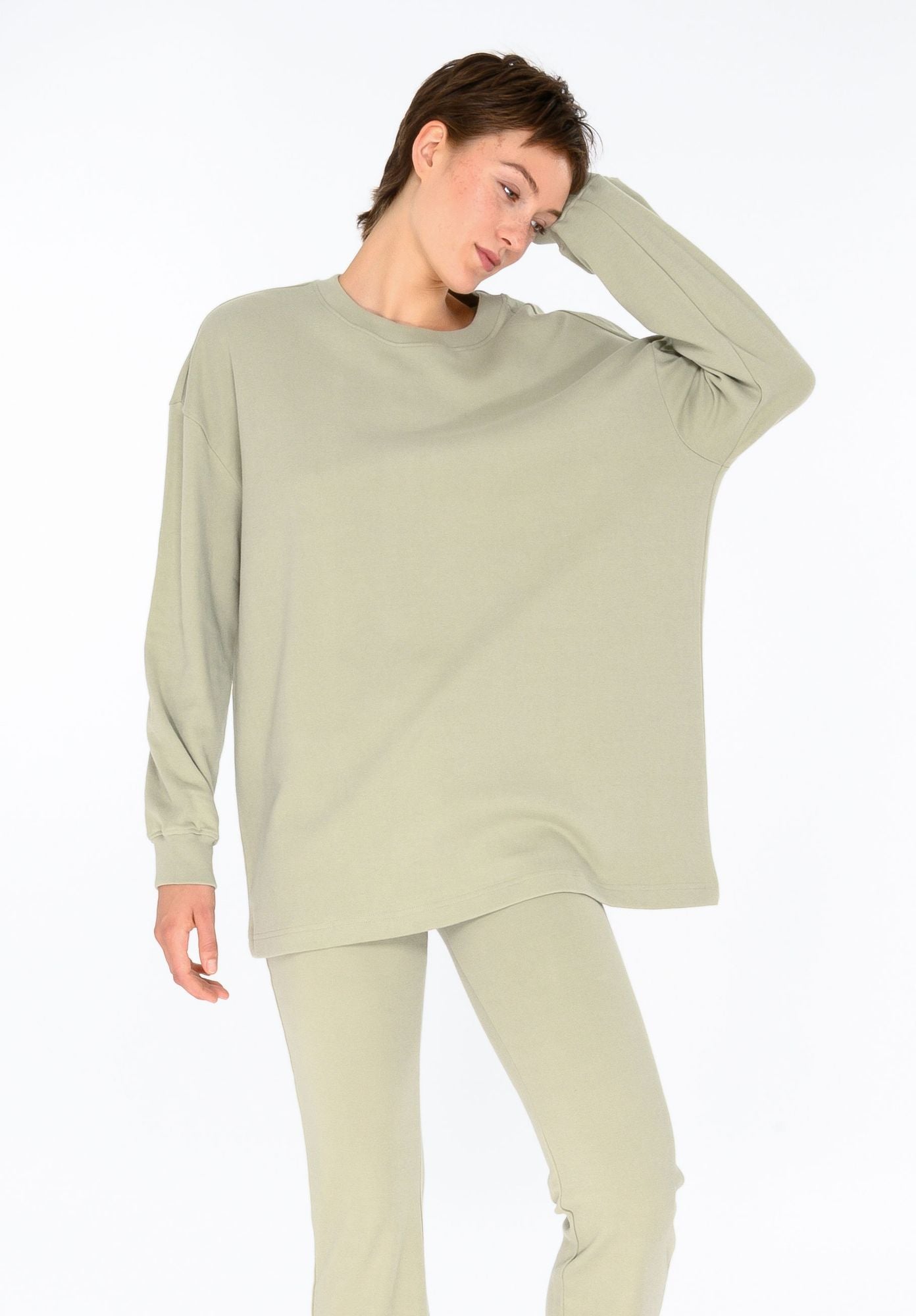 TT39 Loose Longsleeve (GOTS)