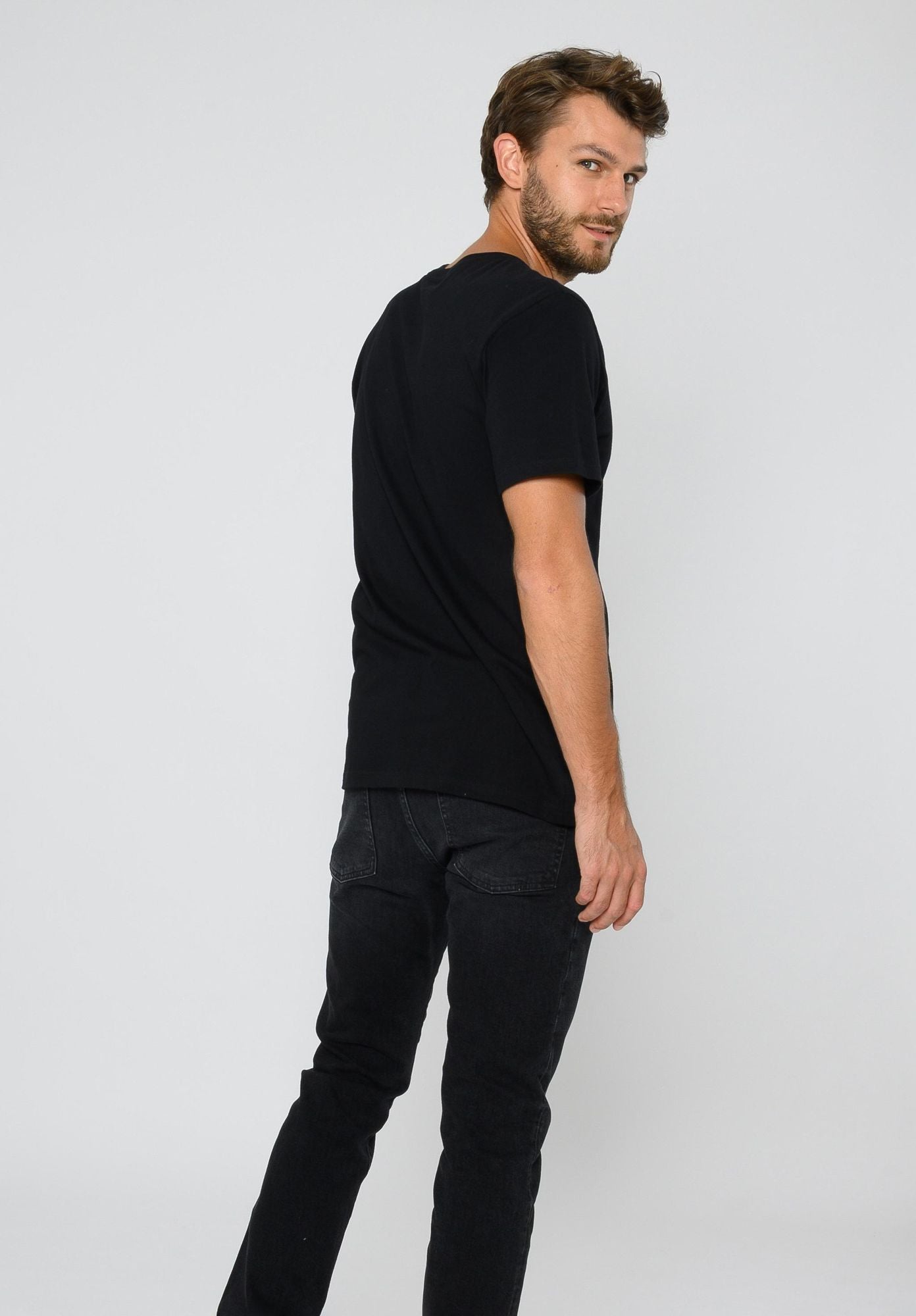 TT02 T-Shirt Black (GOTS)