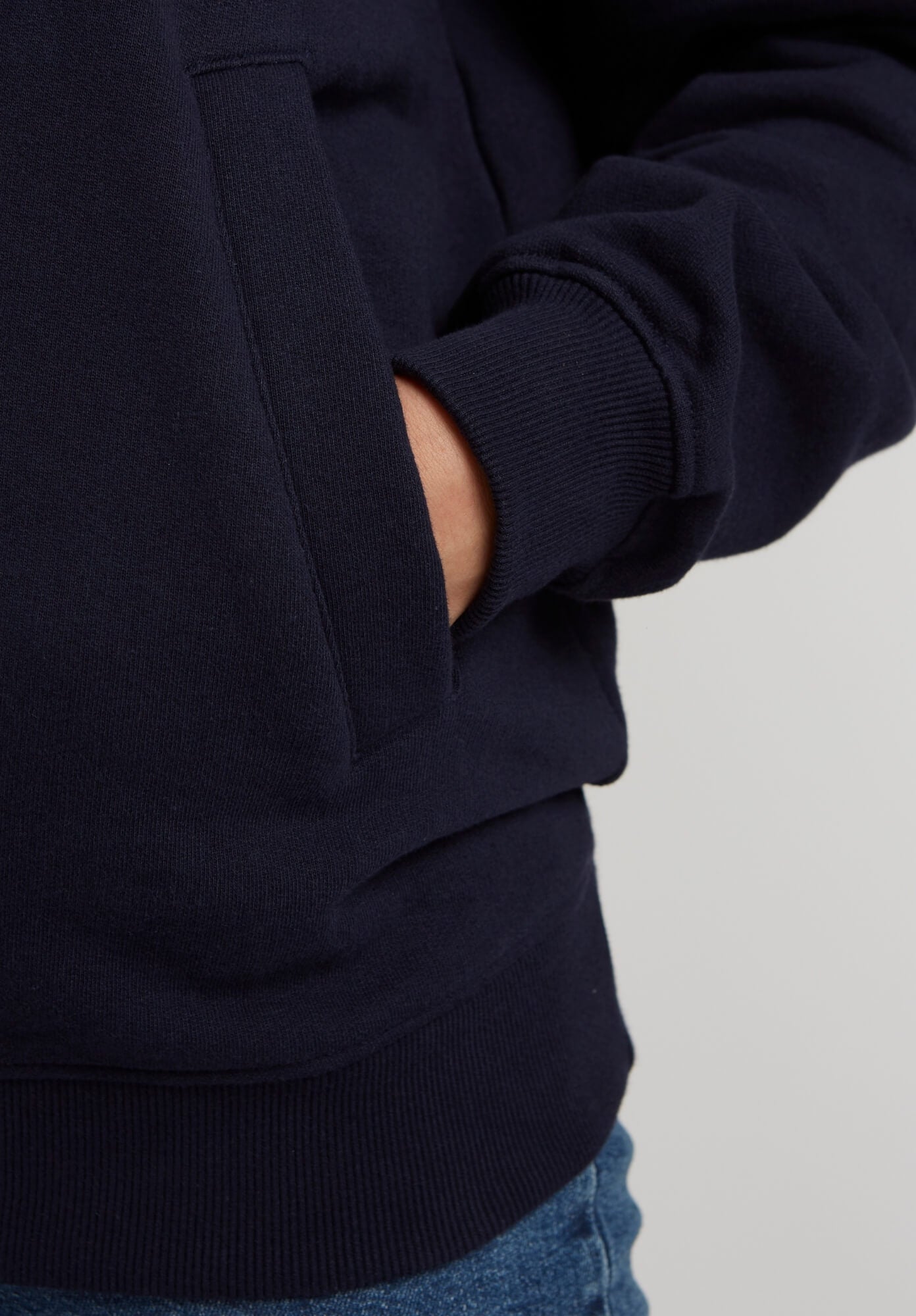 TT1044 Hoodie Five Letters unisex dark navi (GOTS, vegan)