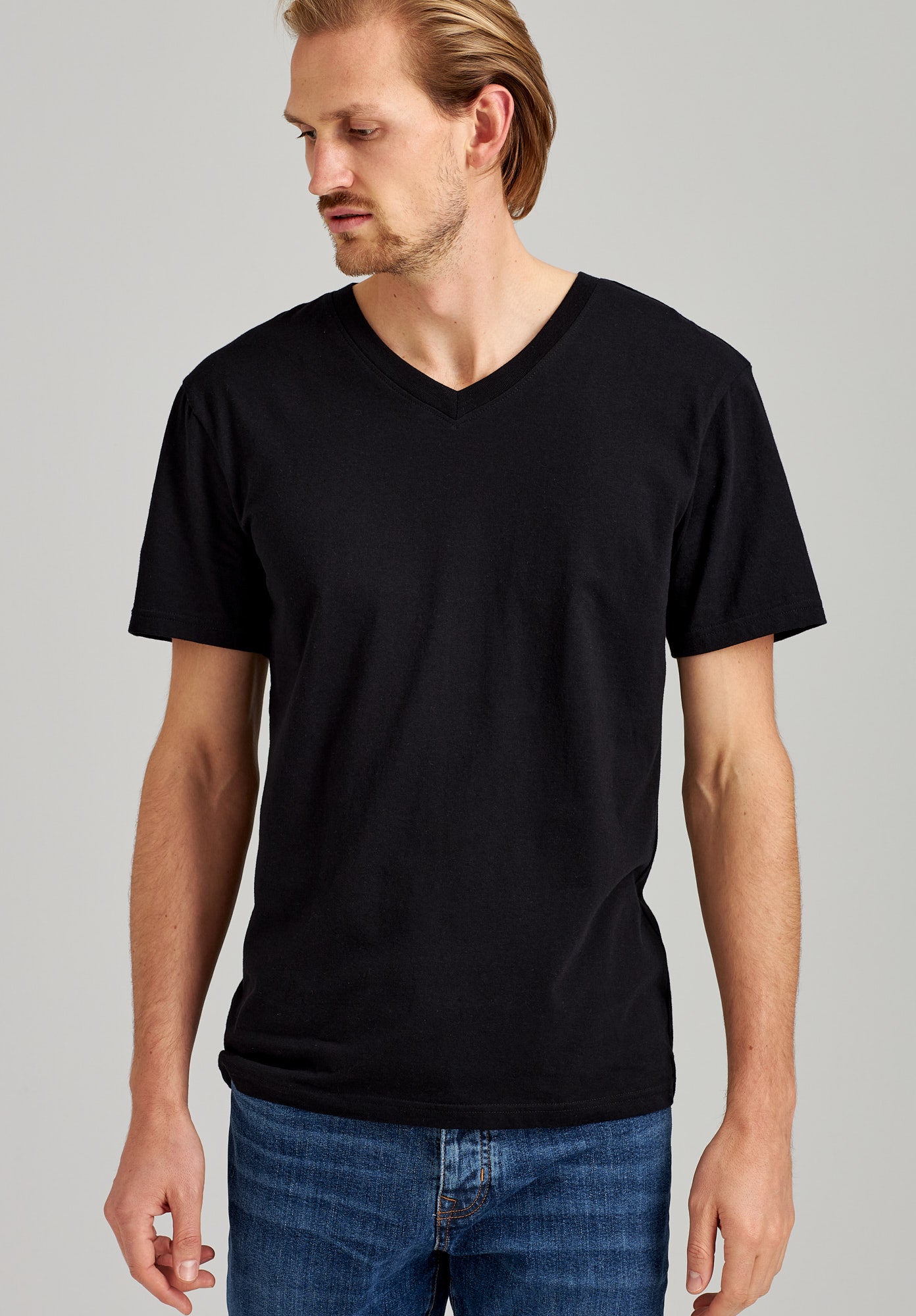 TT97 V-Neck T-Shirt (GOTS)